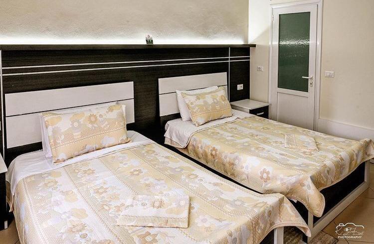 Vila Leo Lux Корча Екстер'єр фото